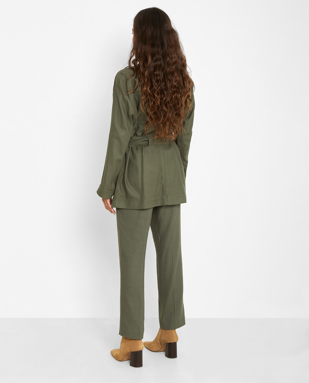CHAQUETA CINTURÓN