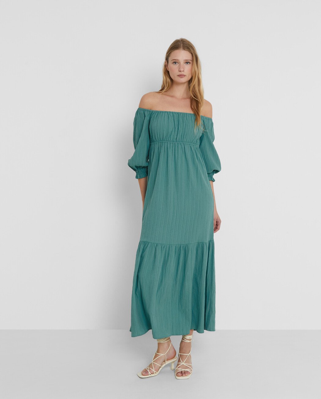 VESTIDO MIDI MANGAS ABULLONADAS