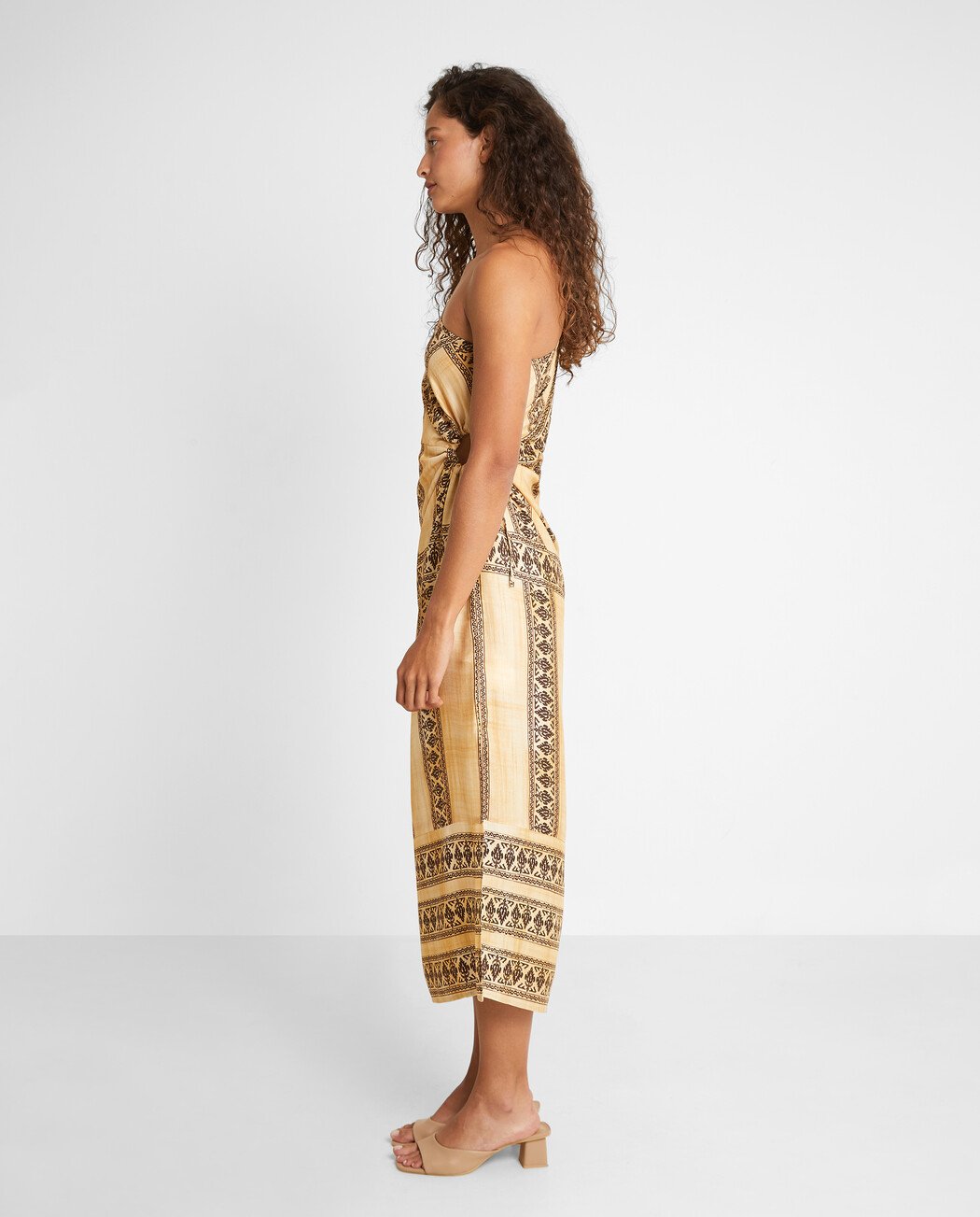 VESTIDO MIDI ASIMÉTRICO ESTAMPADO