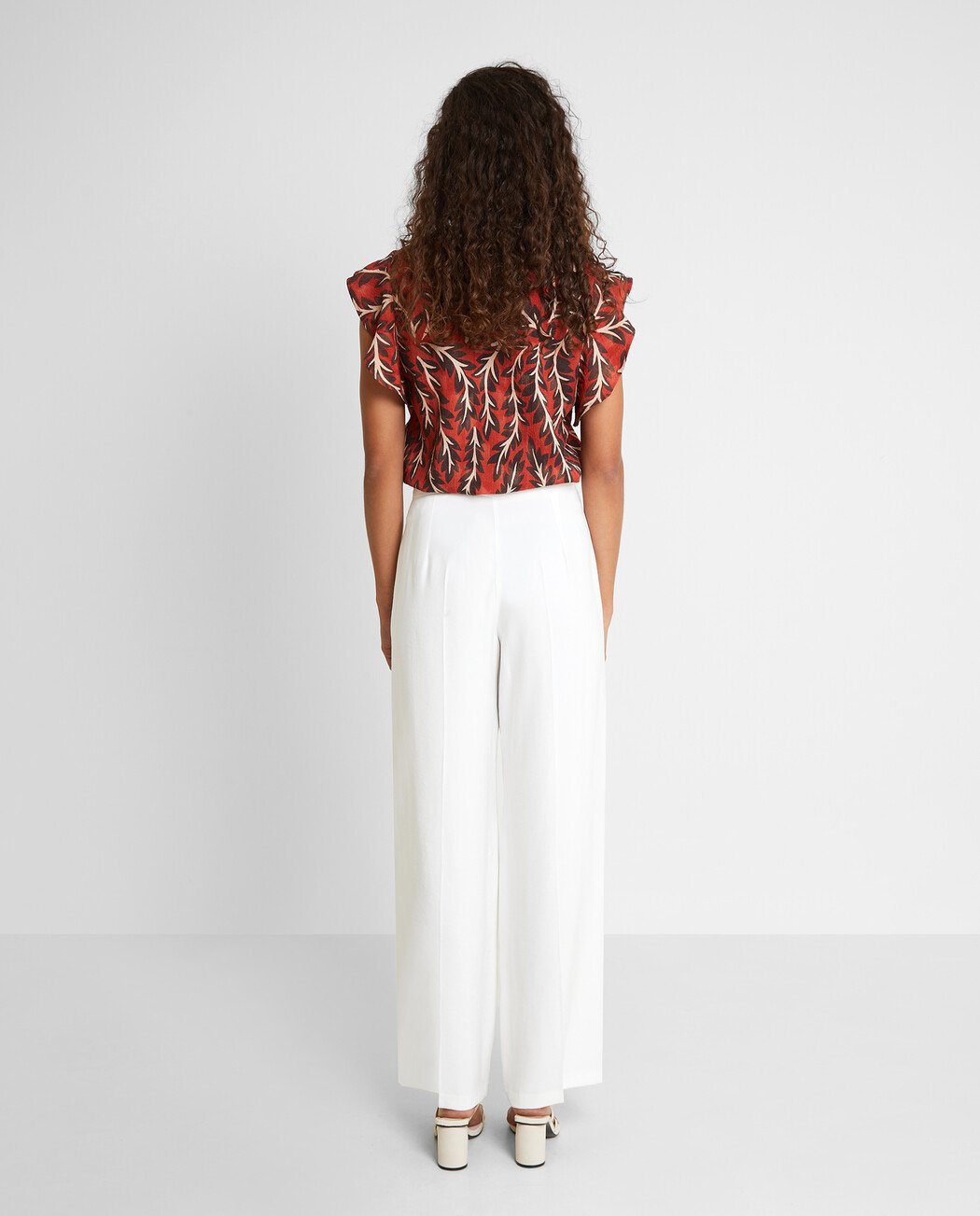 BLUSA MANGA EFECTO HOMBRERA