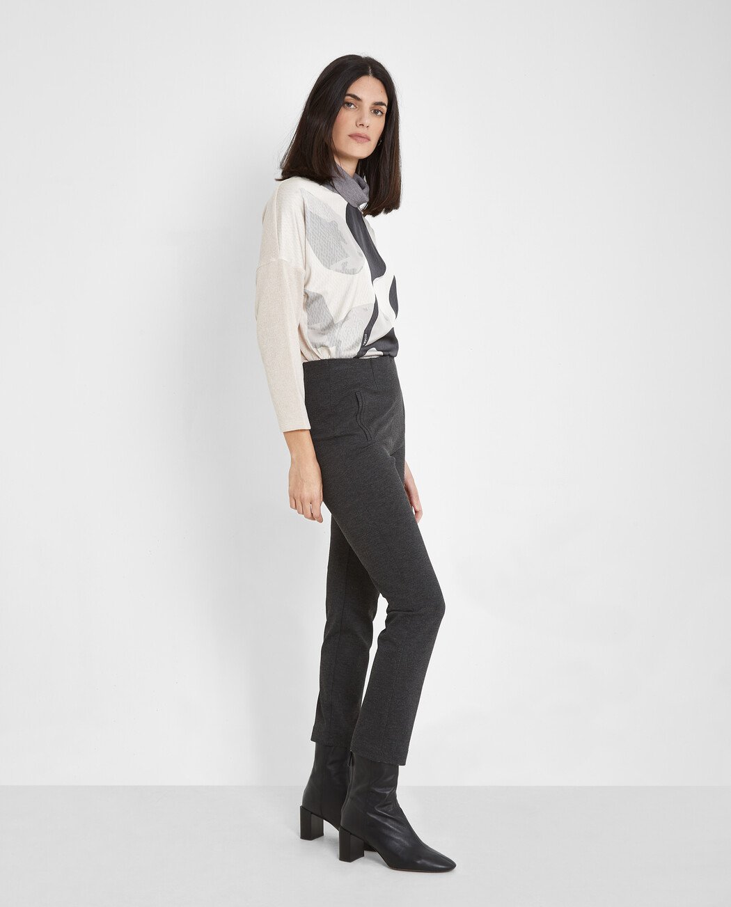 PANTALÓN ELÁSTICO RECTO