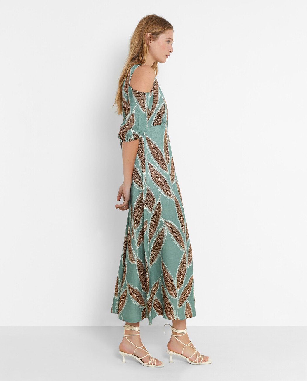 VESTIDO MANGAS CUT OUT