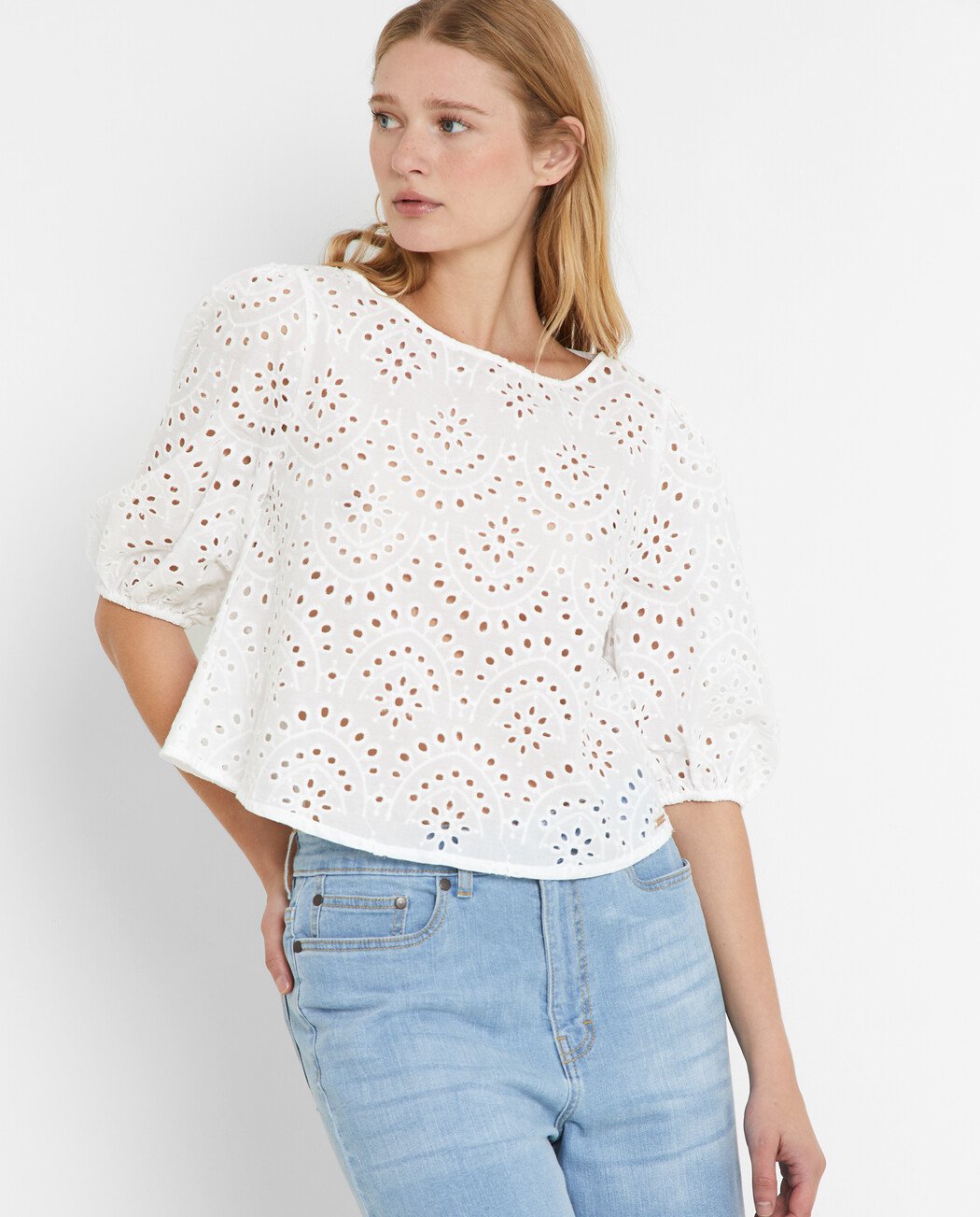 BLUSA BORDADO SUIZO