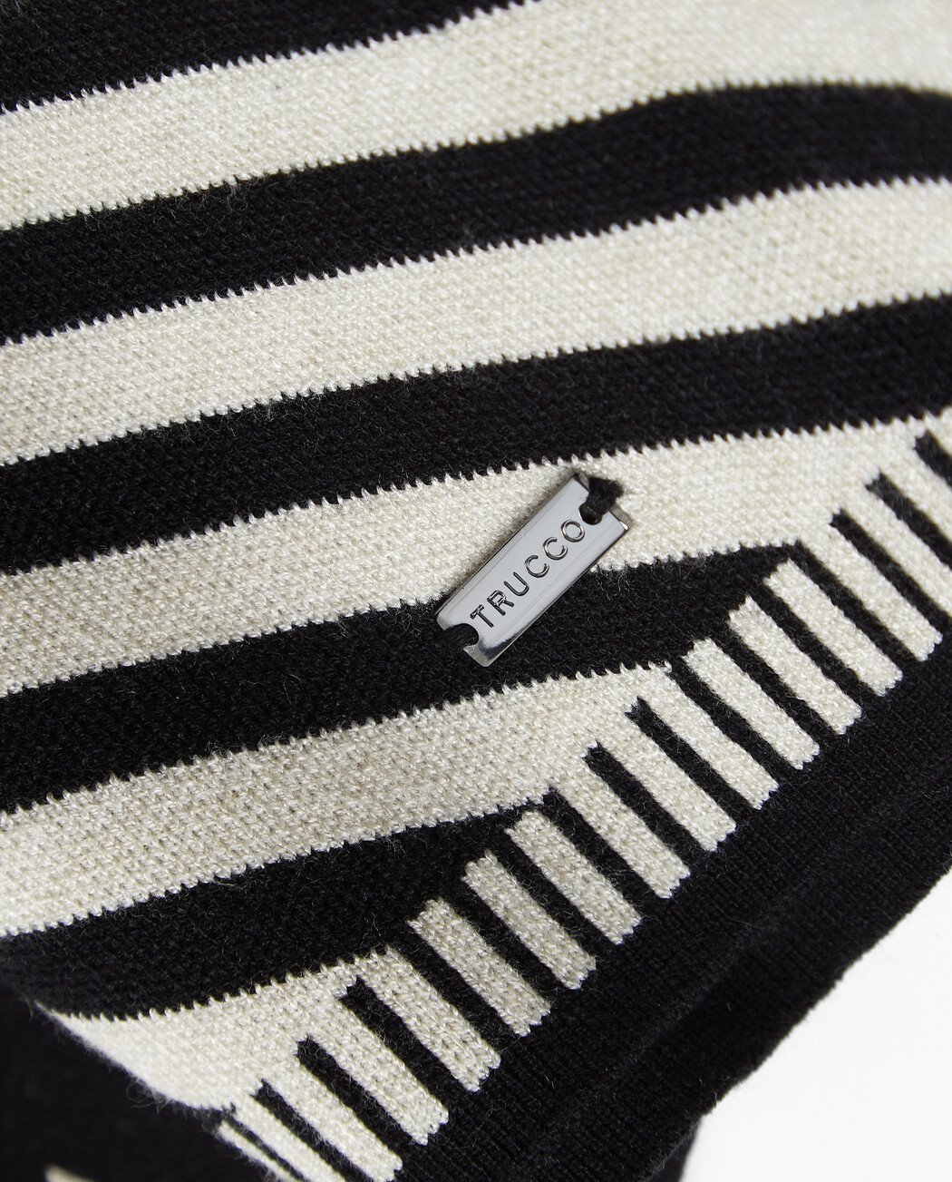 JERSEY DETALLE RAYAS