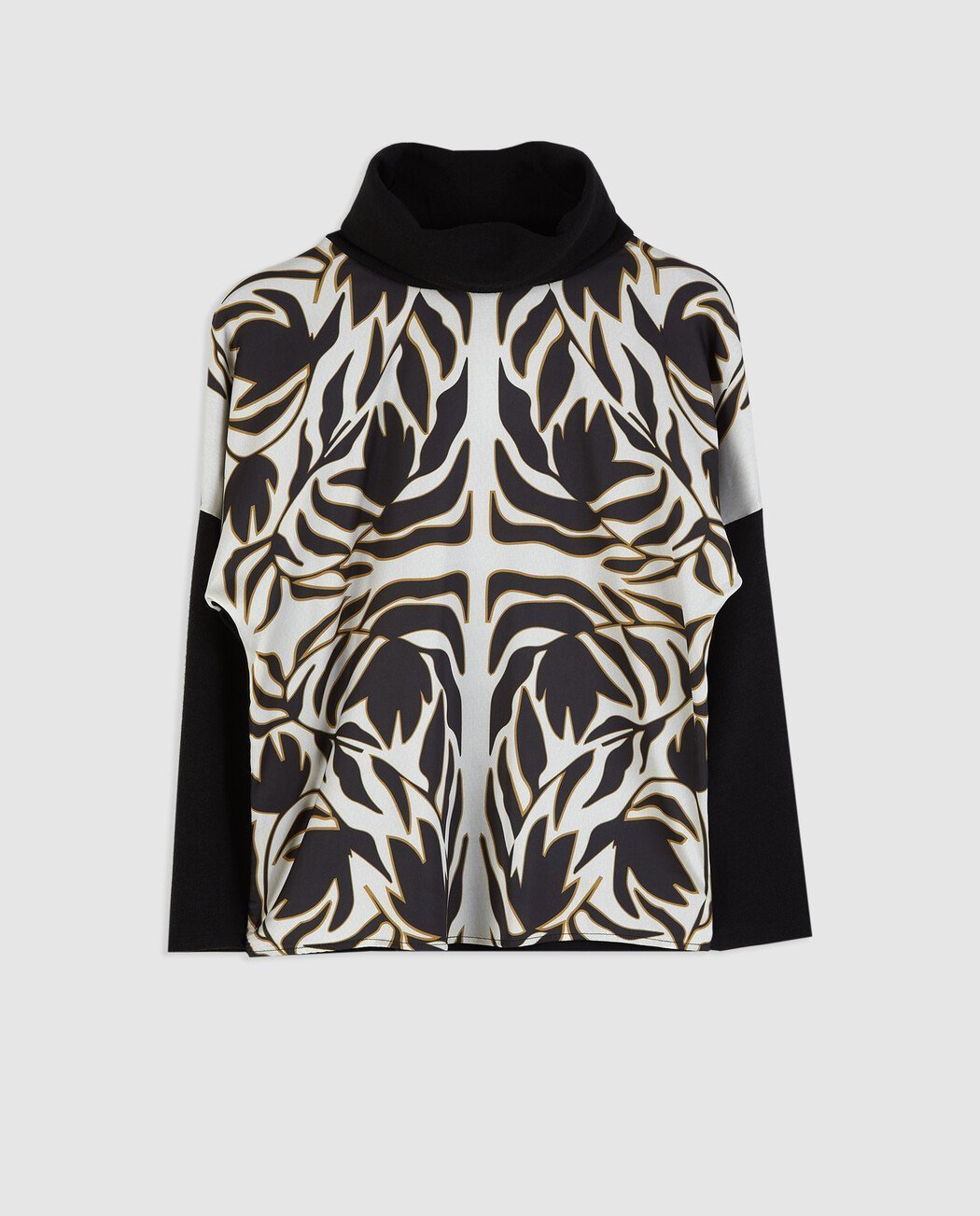 CAMISETA CUELLO VUELTO