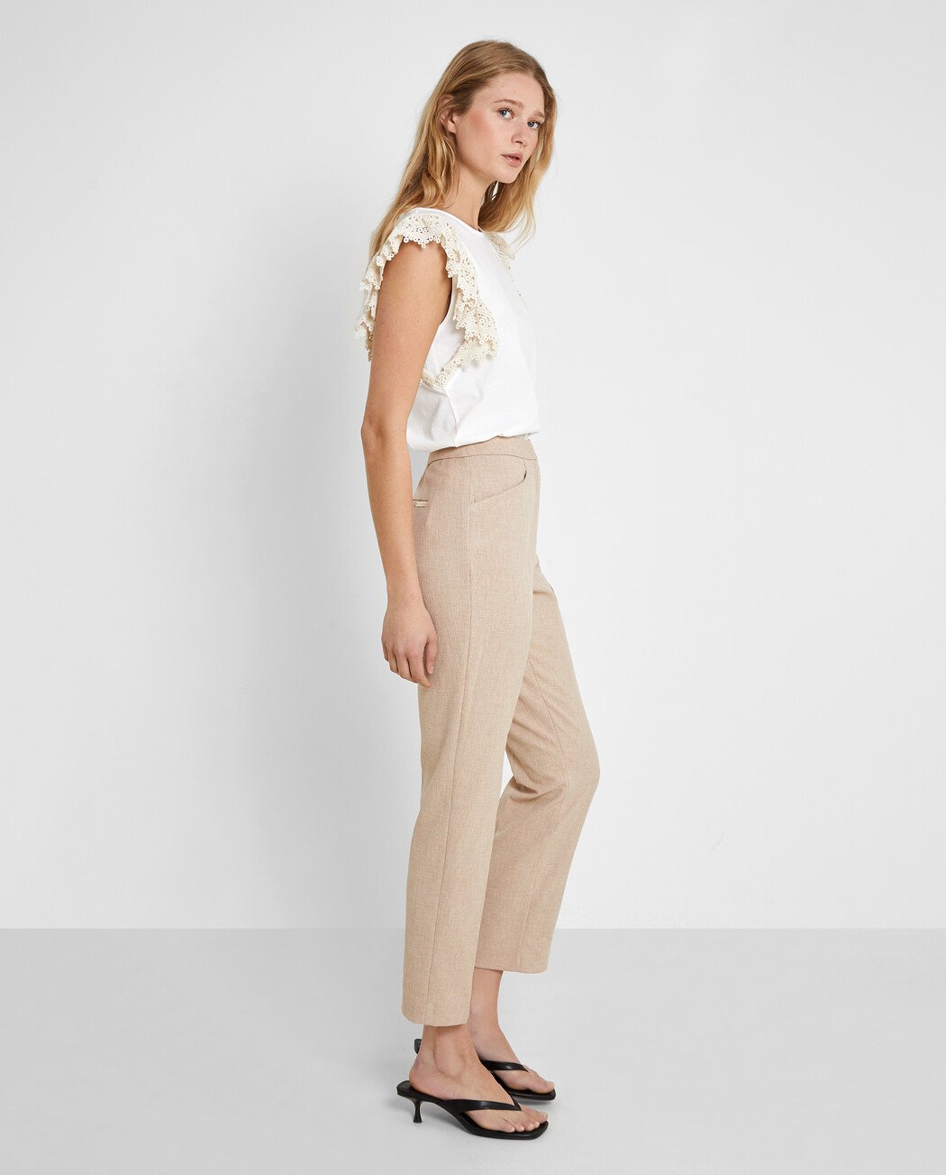 PANTALÓN RECTO CROP