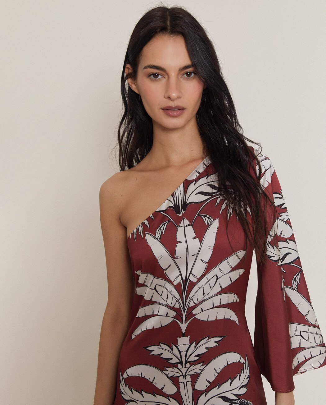 VESTIDO LARGO ASIMÉTRICO