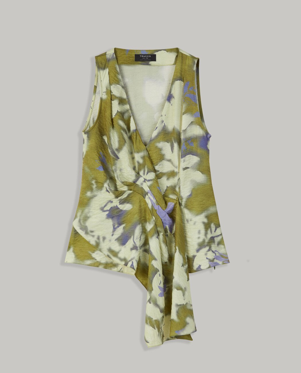 TOP ESTAMPADO ESCOTE V