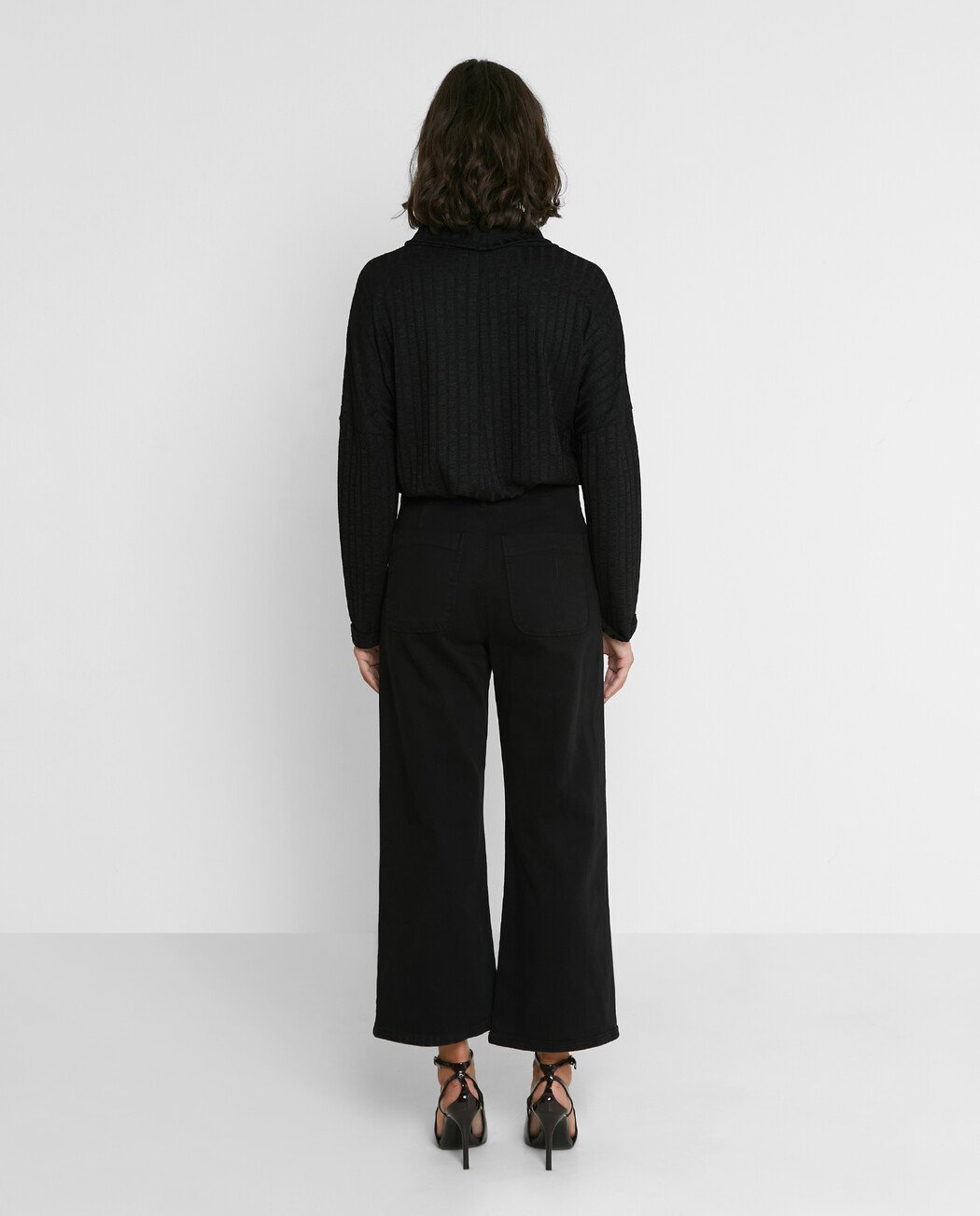 PANTALÓN BOTONES