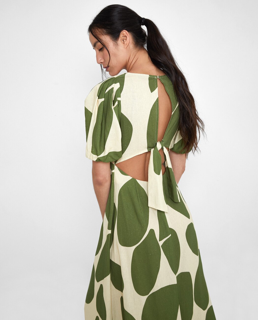 VESTIDO VUELO DE TEJIDO FIBRA NATURAL