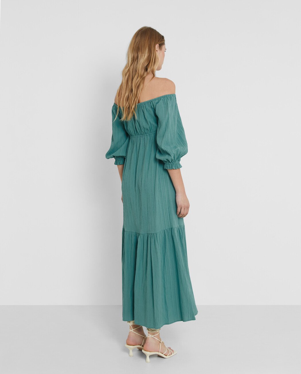 VESTIDO MIDI MANGAS ABULLONADAS
