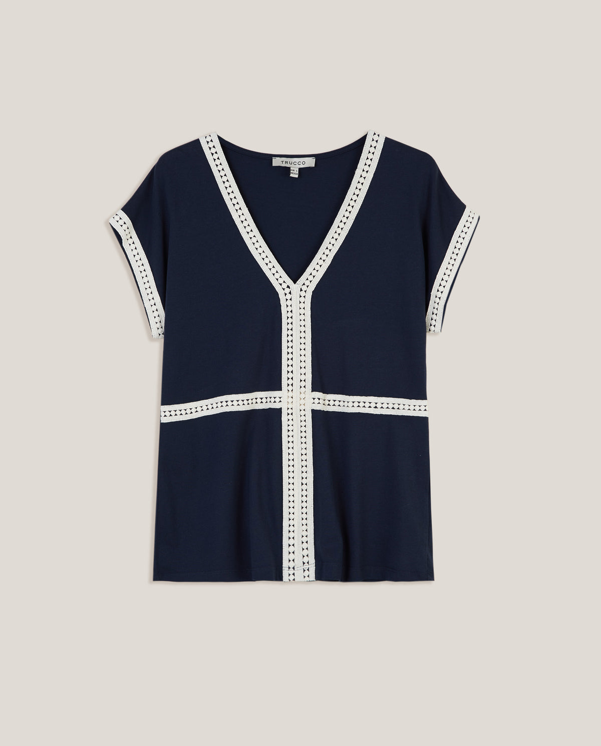 CAMISETA CON FORNITURA BORDADA