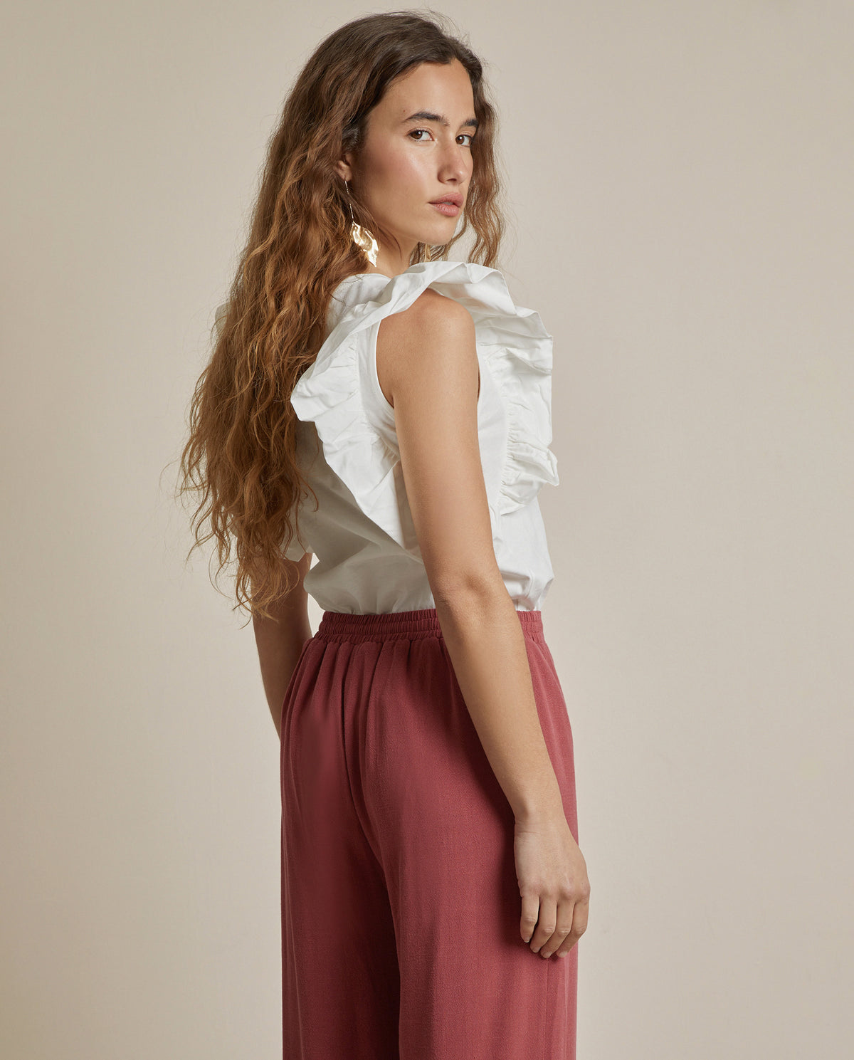 T-SHIRT WITH RUFFLES