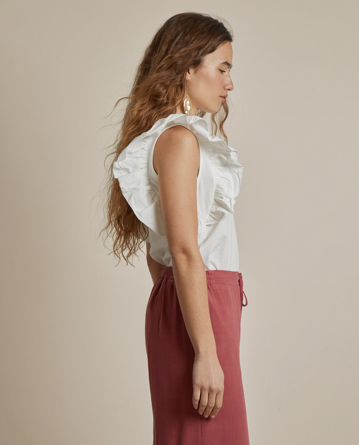 T-SHIRT WITH RUFFLES