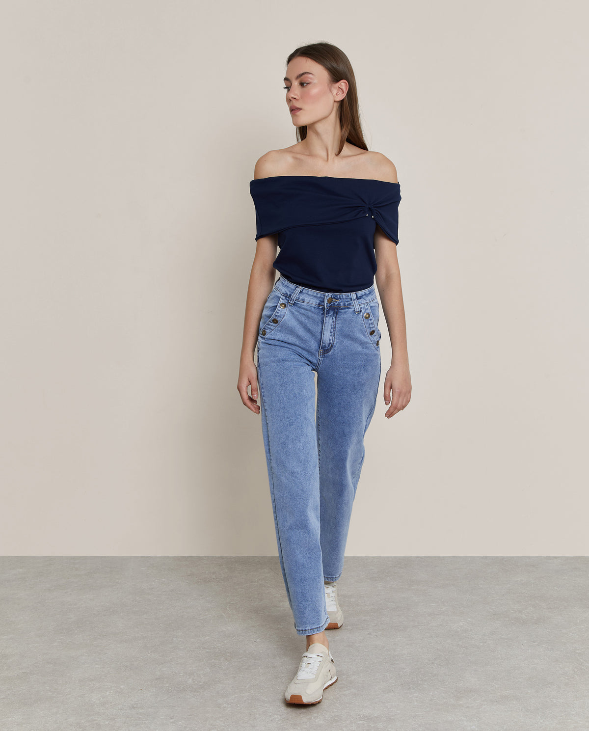 PANTALÓN VAQUERO BOTONES