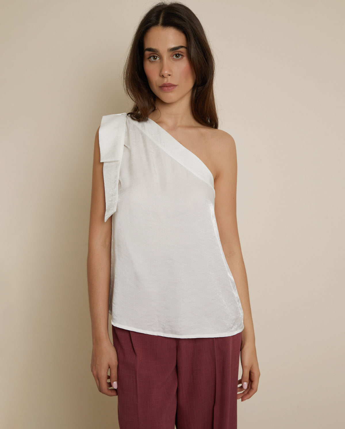 ASYMMETRIC BLOUSE
