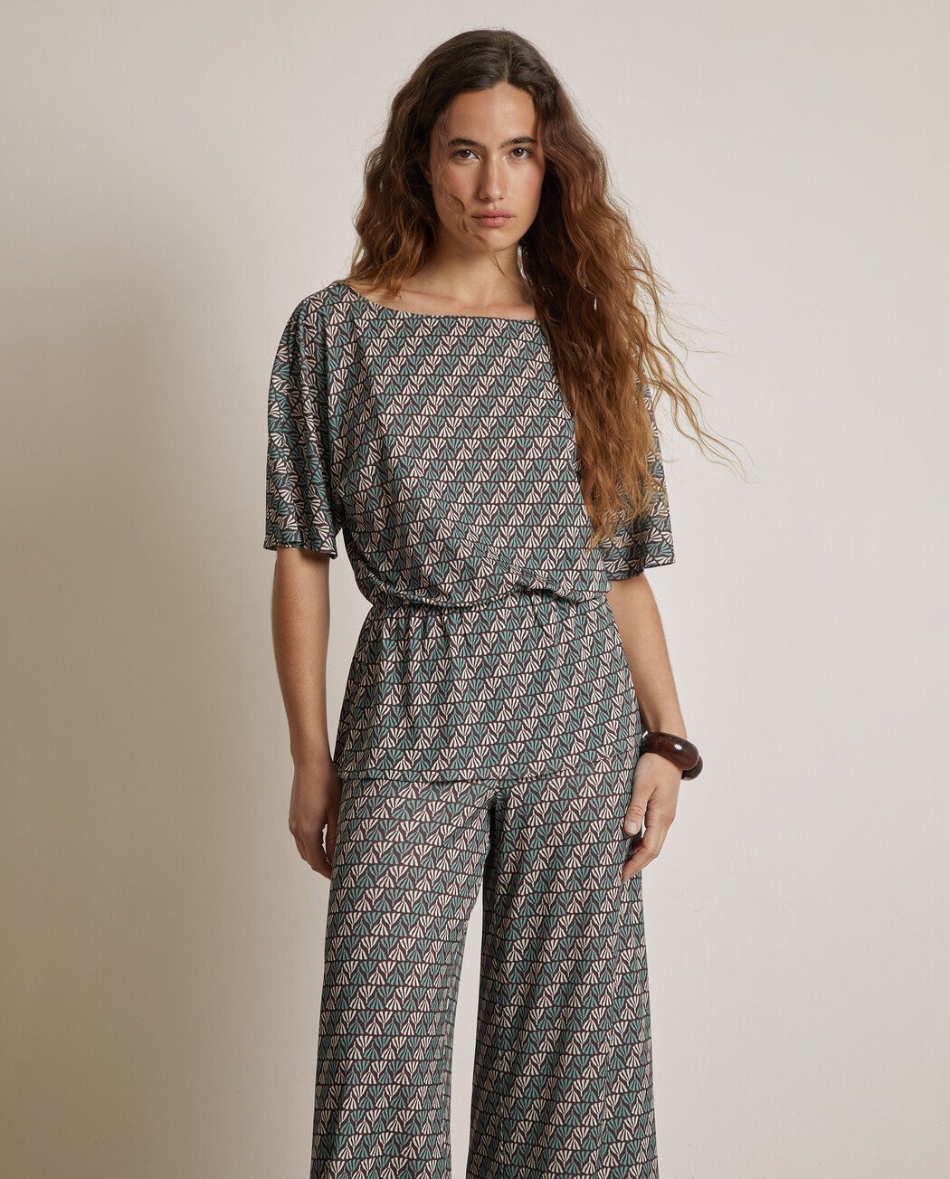 BLUSA FLUIDA VOLANTE