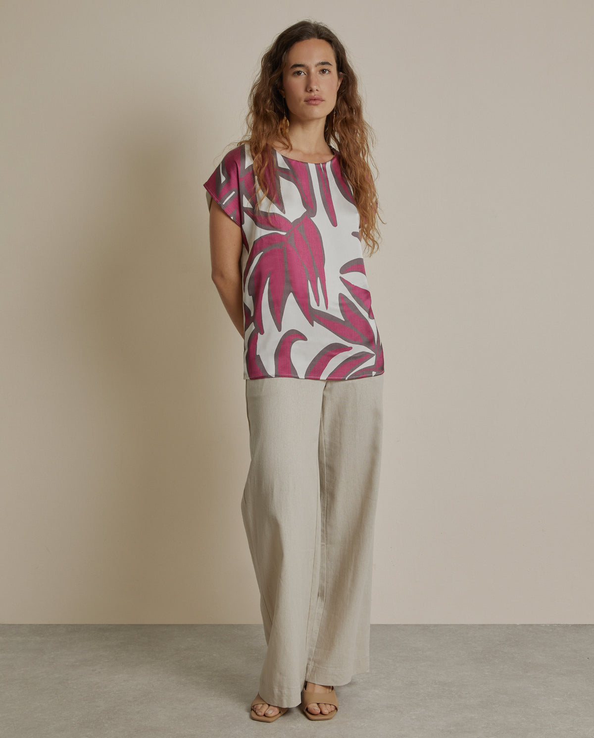 LEAVES PRINT T-SHIRT