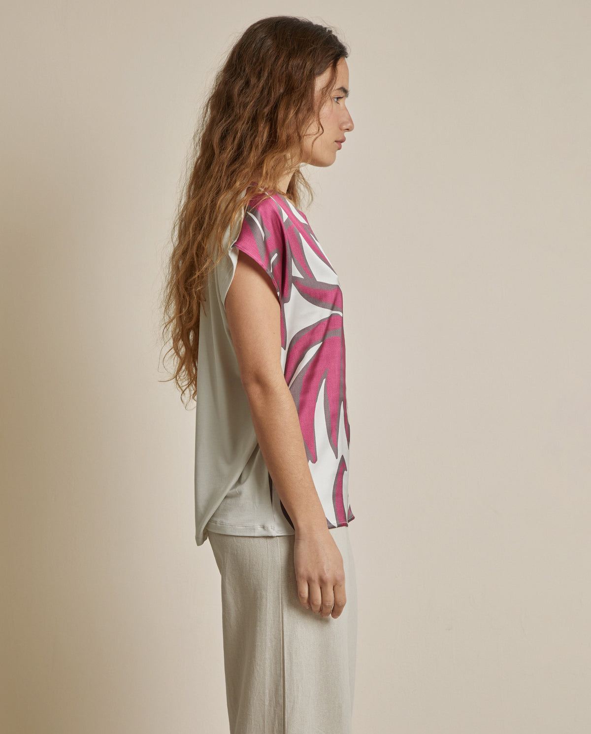 LEAVES PRINT T-SHIRT