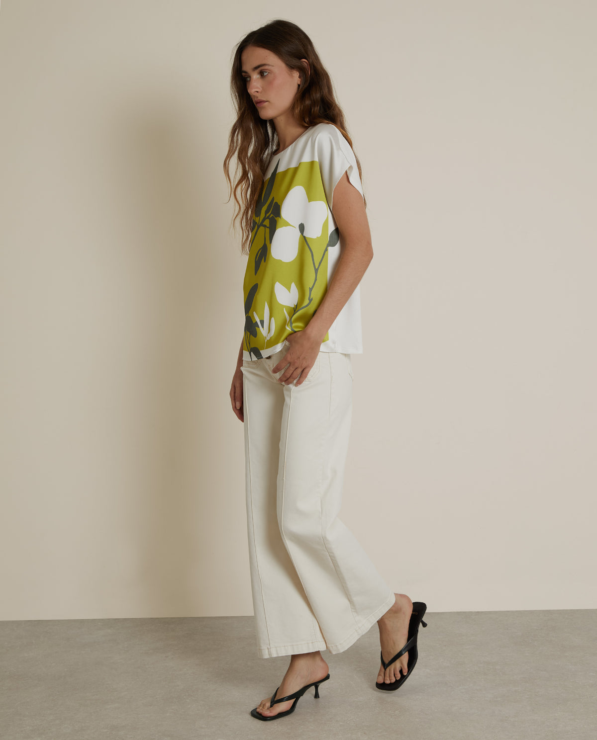 FLORAL PRINT T-SHIRT