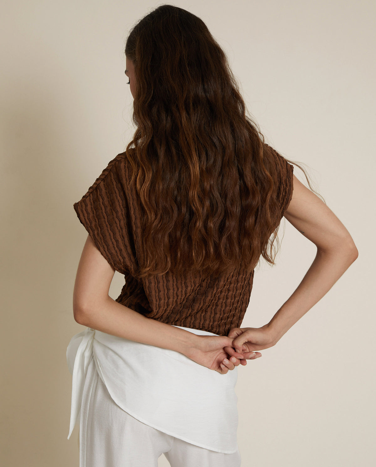 TEXTURED T-SHIRT