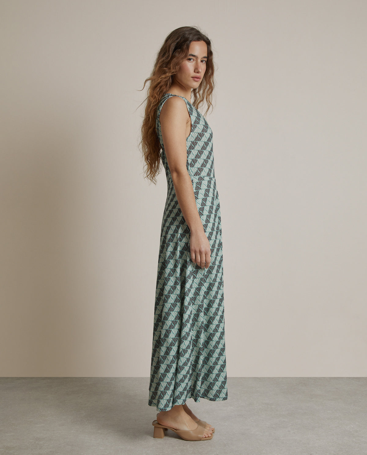 VESTIDO ESTAMPADO APERTURA