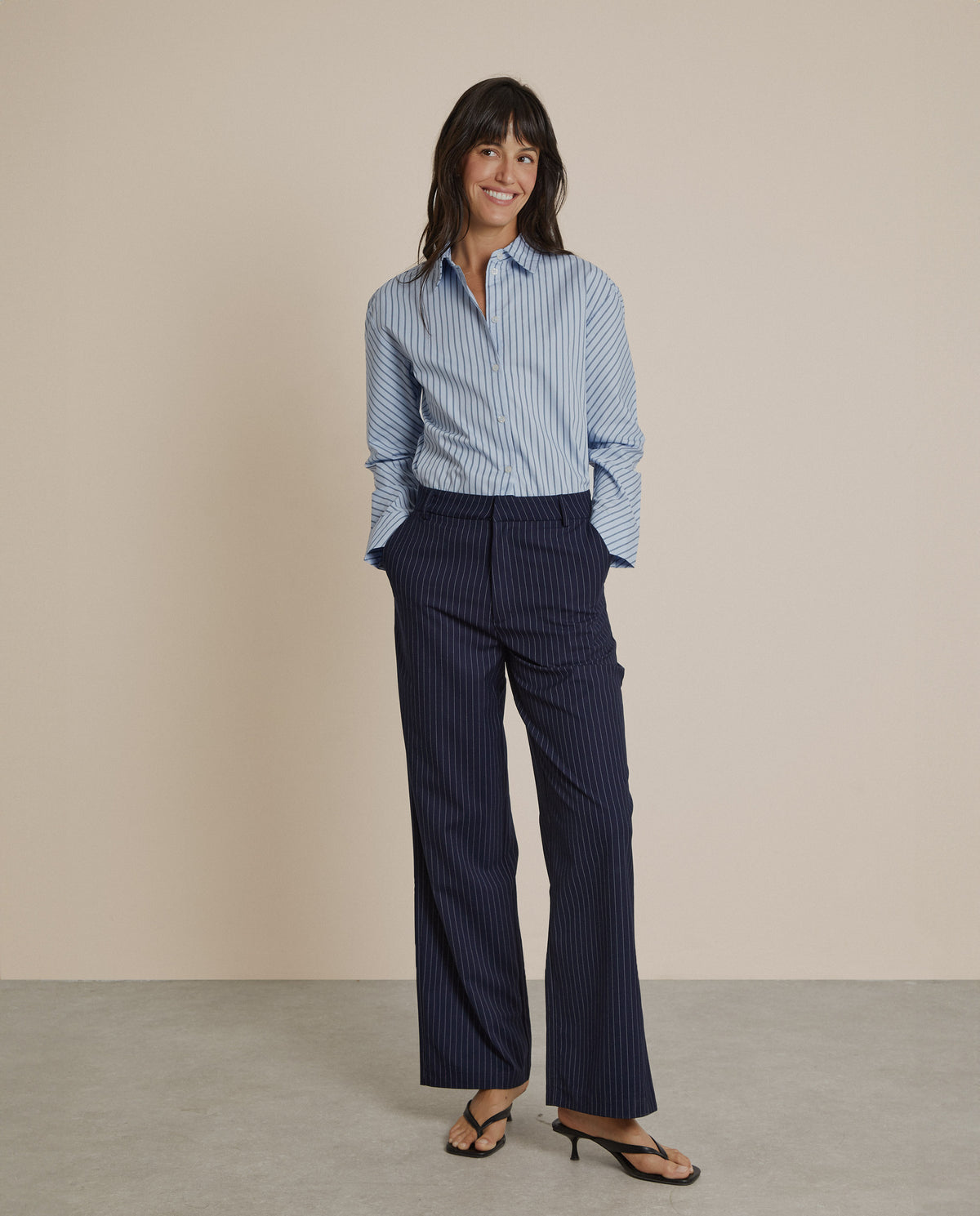PANTALÓN DE TRAJE RAYA DIPLOMÁTICA