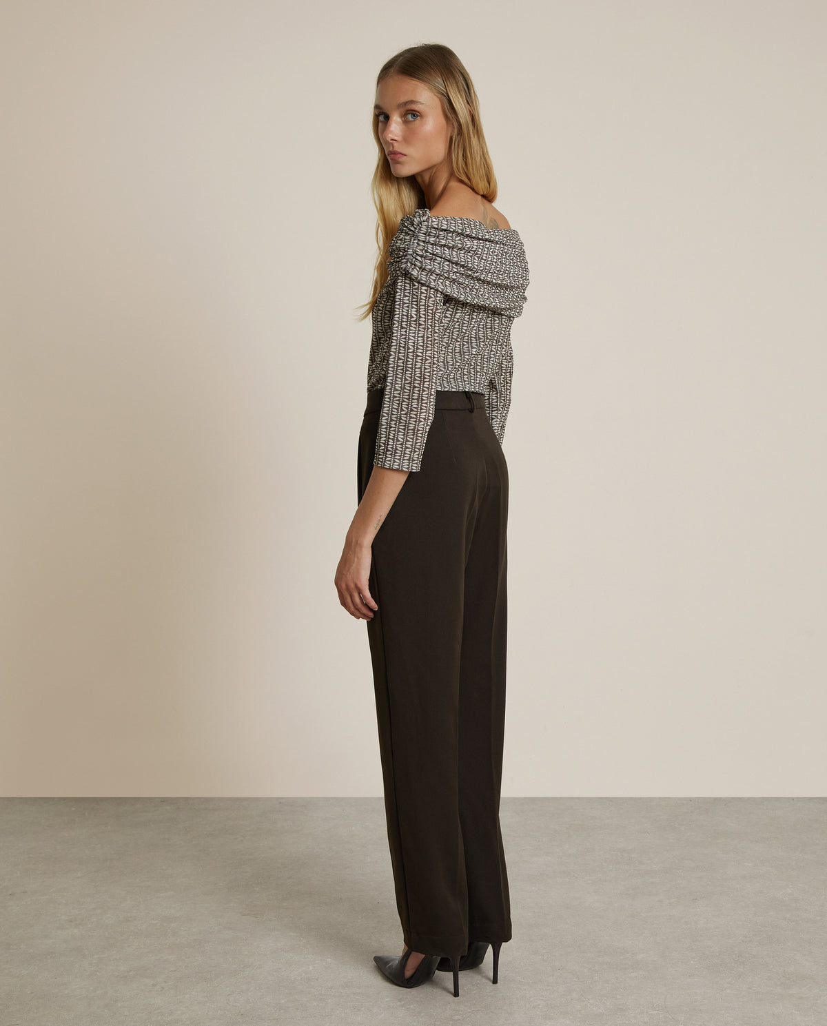 PANTALÓN PINZAS