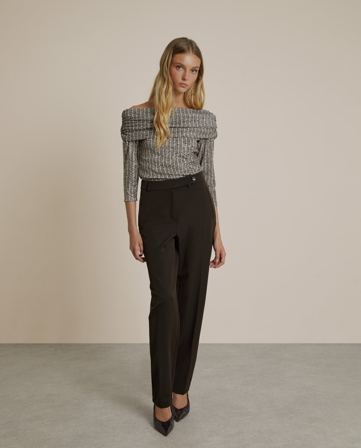 PANTALÓN PINZAS