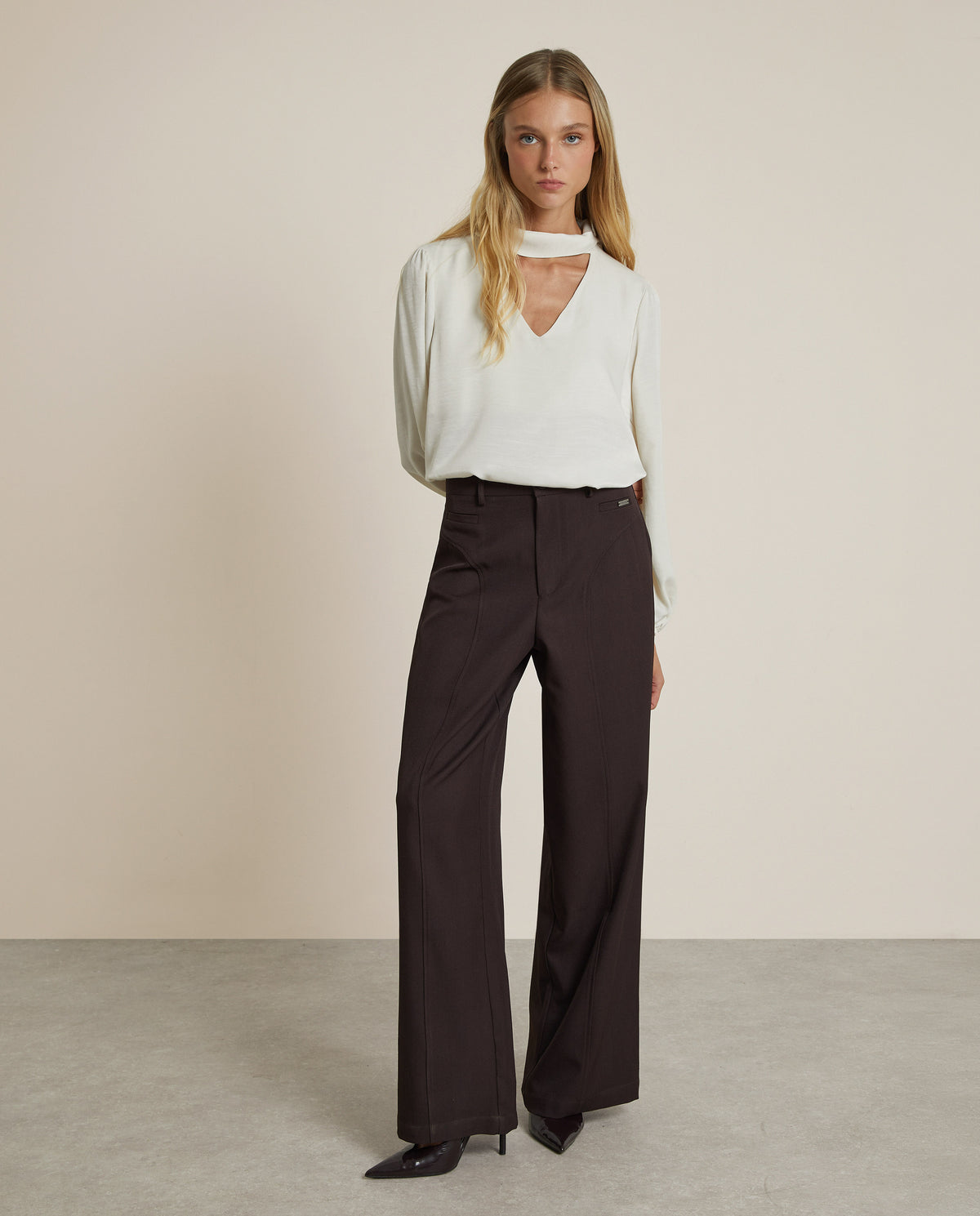 PANTALÓN DE VESTIR ANCHO