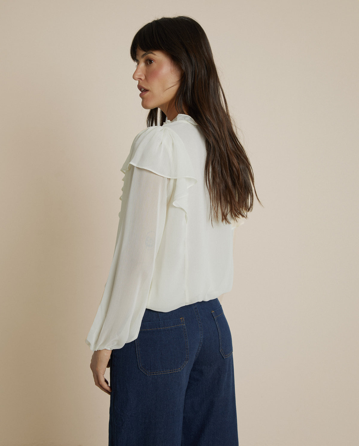 BLUSA FLUIDA CON VOLANTES
