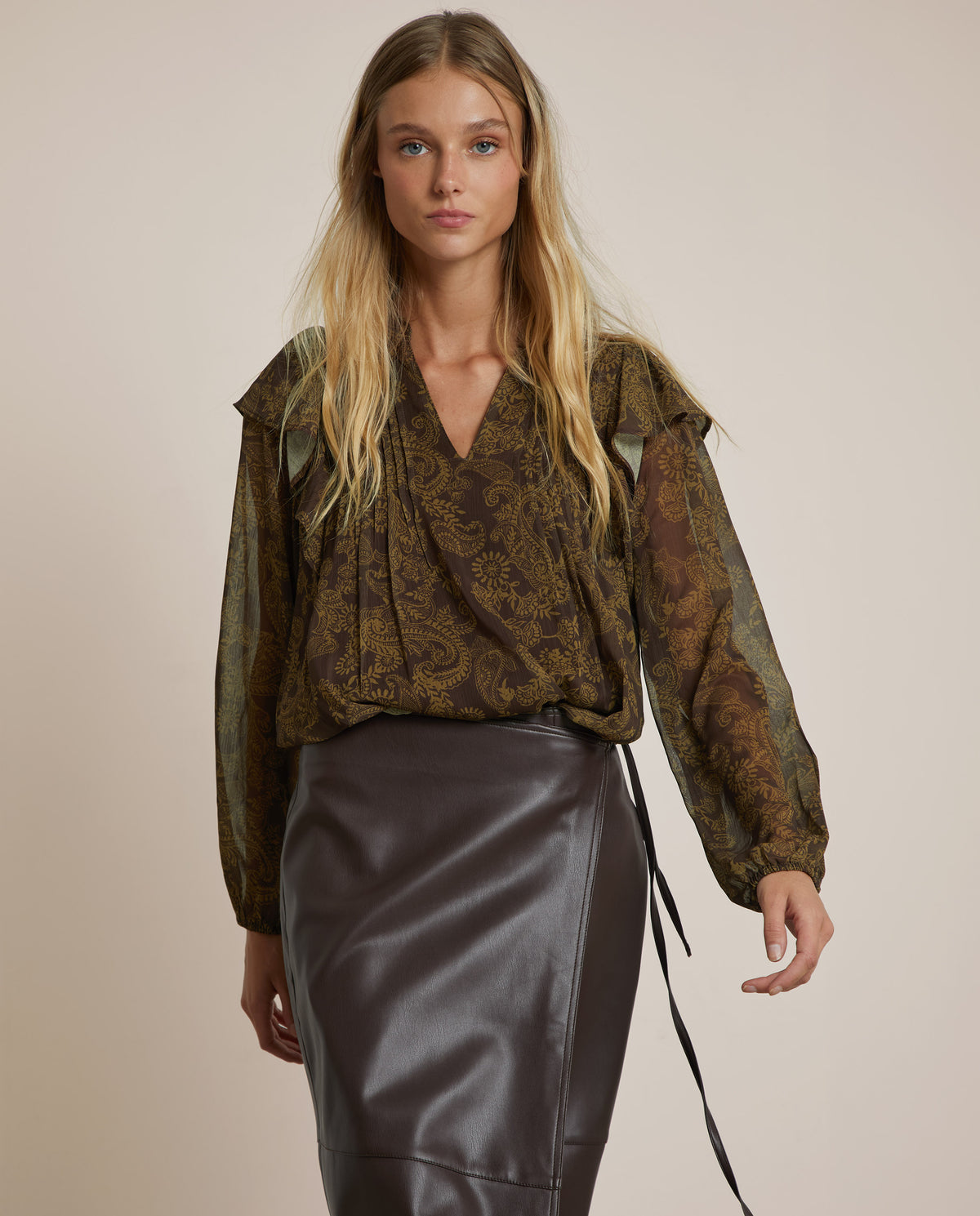 BLUSA ESTAMPADO VOLANTES