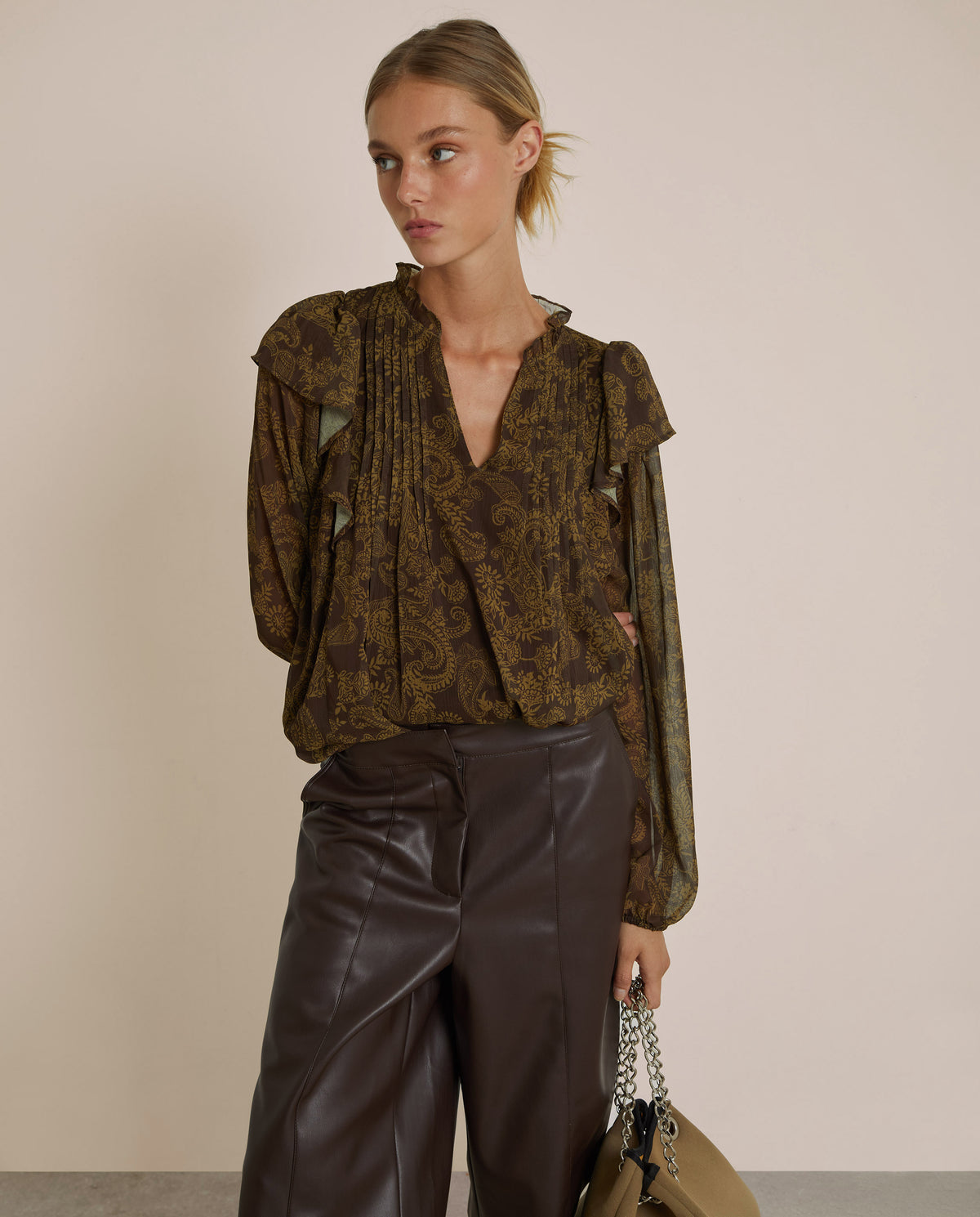 BLUSA ESTAMPADO VOLANTES