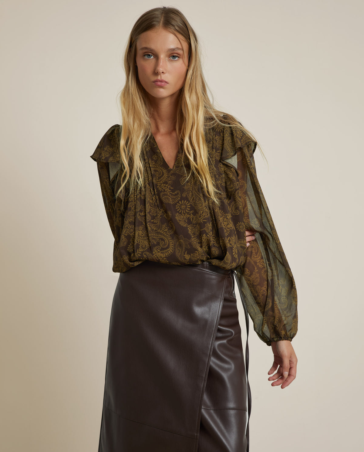BLUSA ESTAMPADO VOLANTES