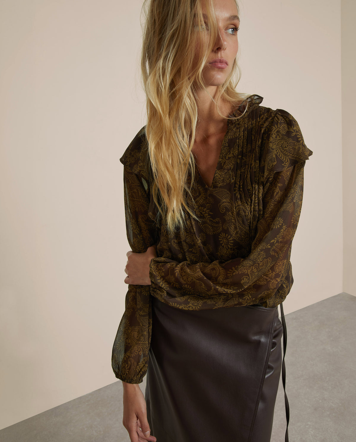 BLUSA ESTAMPADO VOLANTES