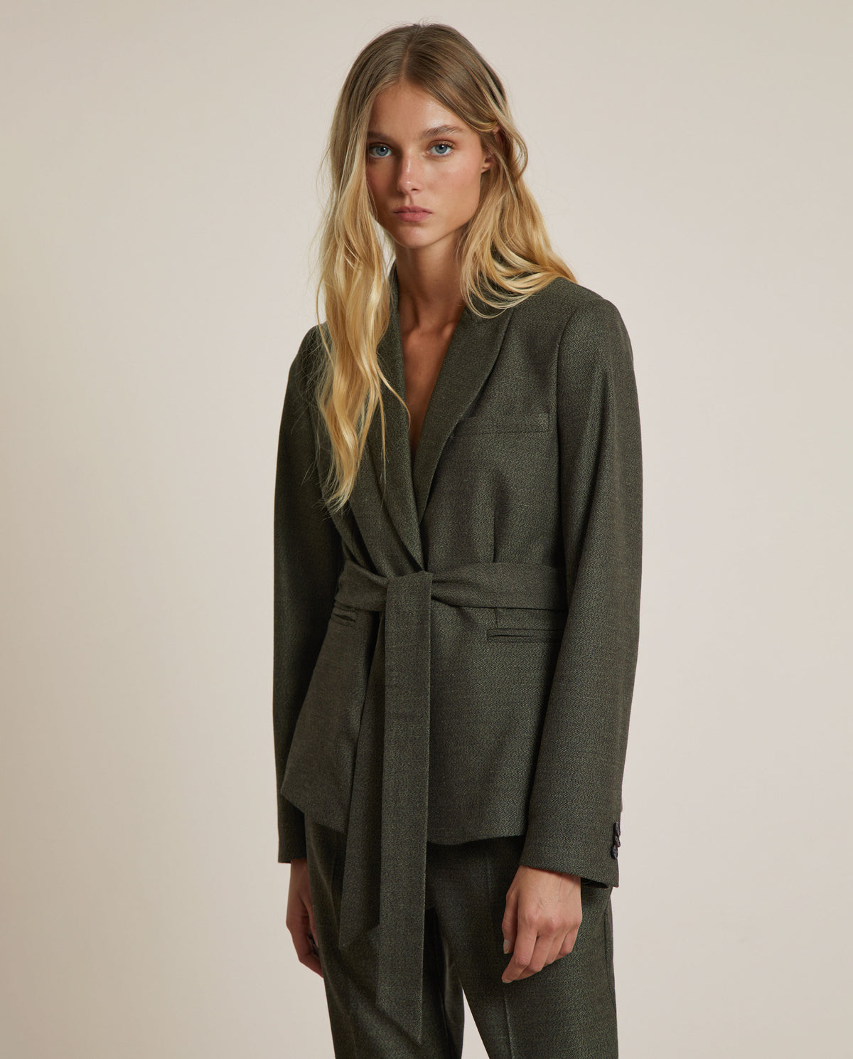 CHAQUETA CINTURÓN