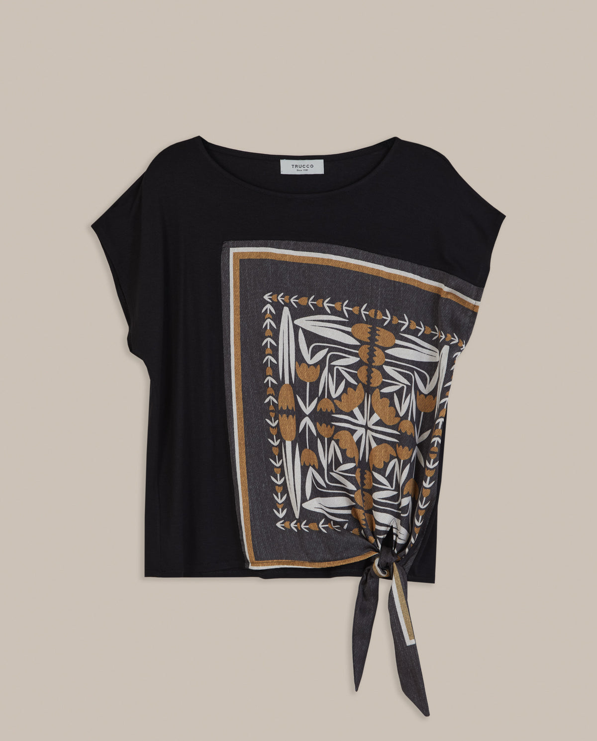 SIDE KNOT T-SHIRT