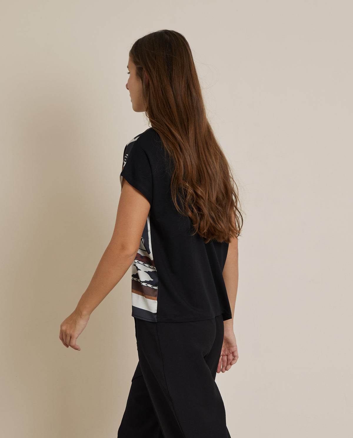 CAMISETA ESTAMPADO GEOMÉTRICO