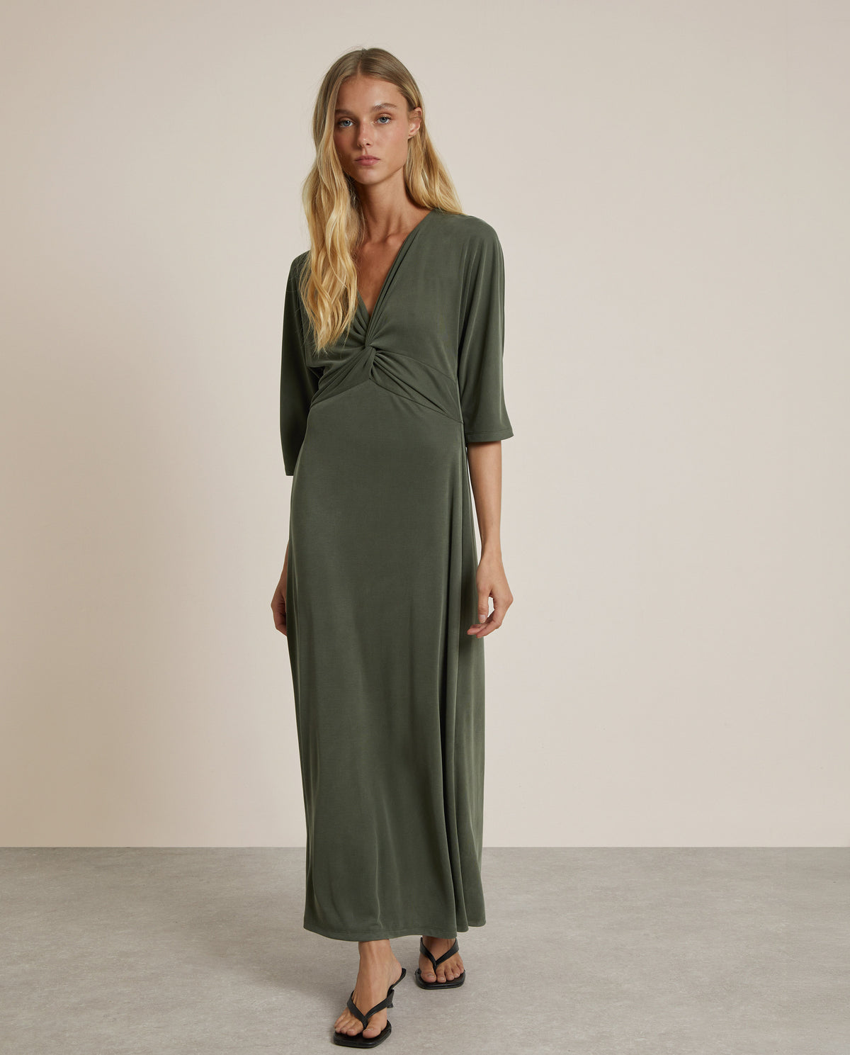VESTIDO CAQUI