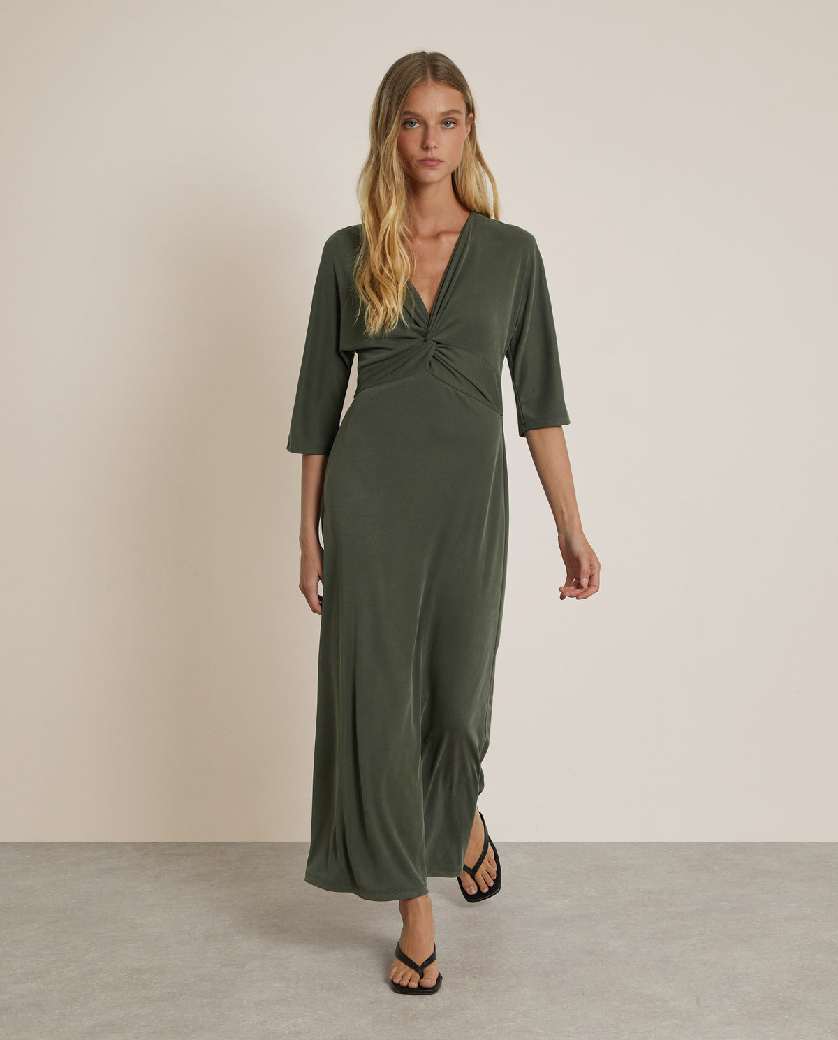 VESTIDO CAQUI