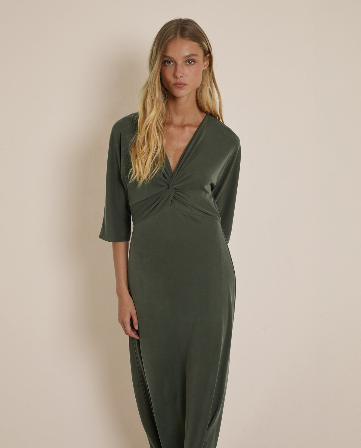 VESTIDO CAQUI