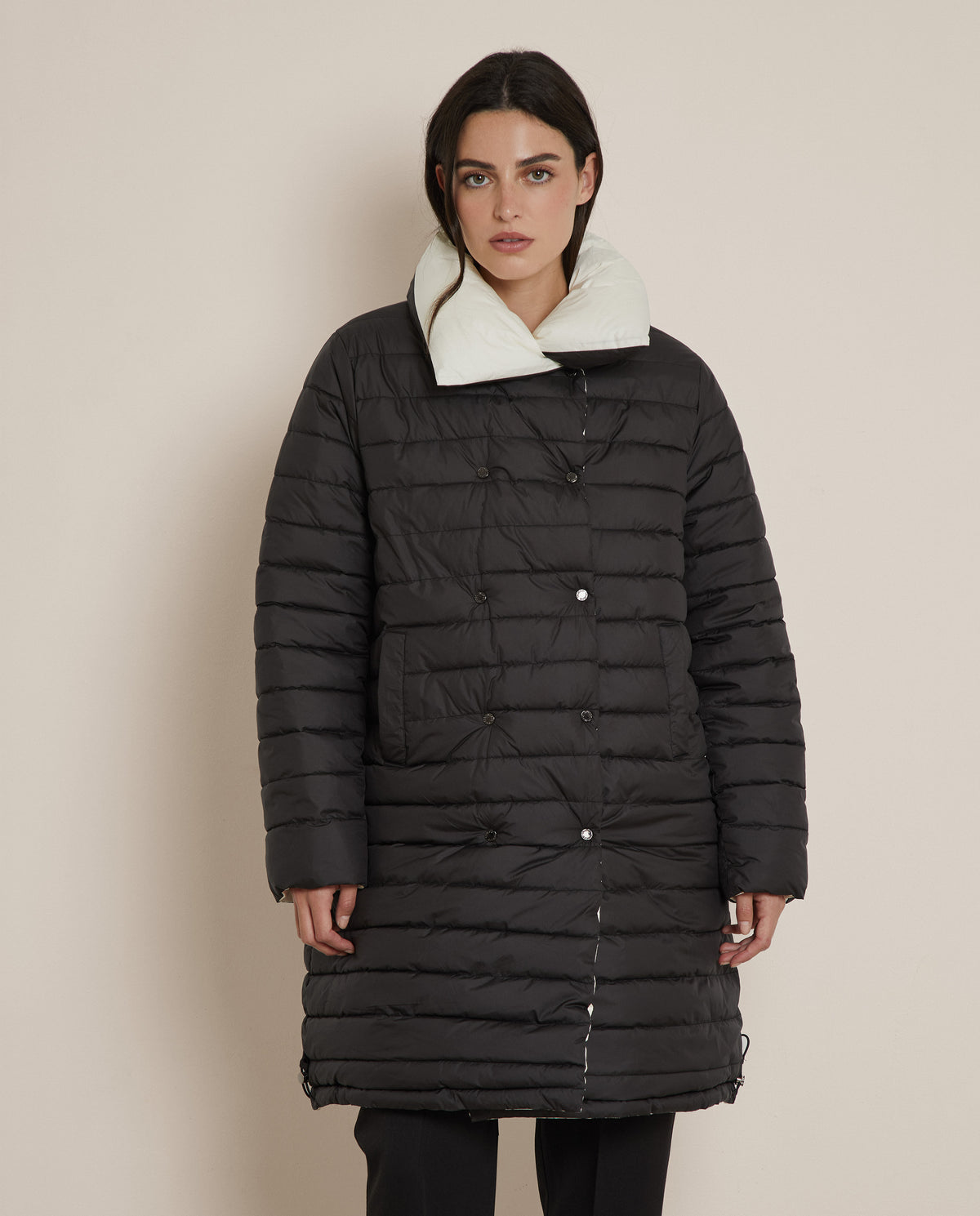 ABRIGO ACOLCHADO LARGO REVERSIBLE
