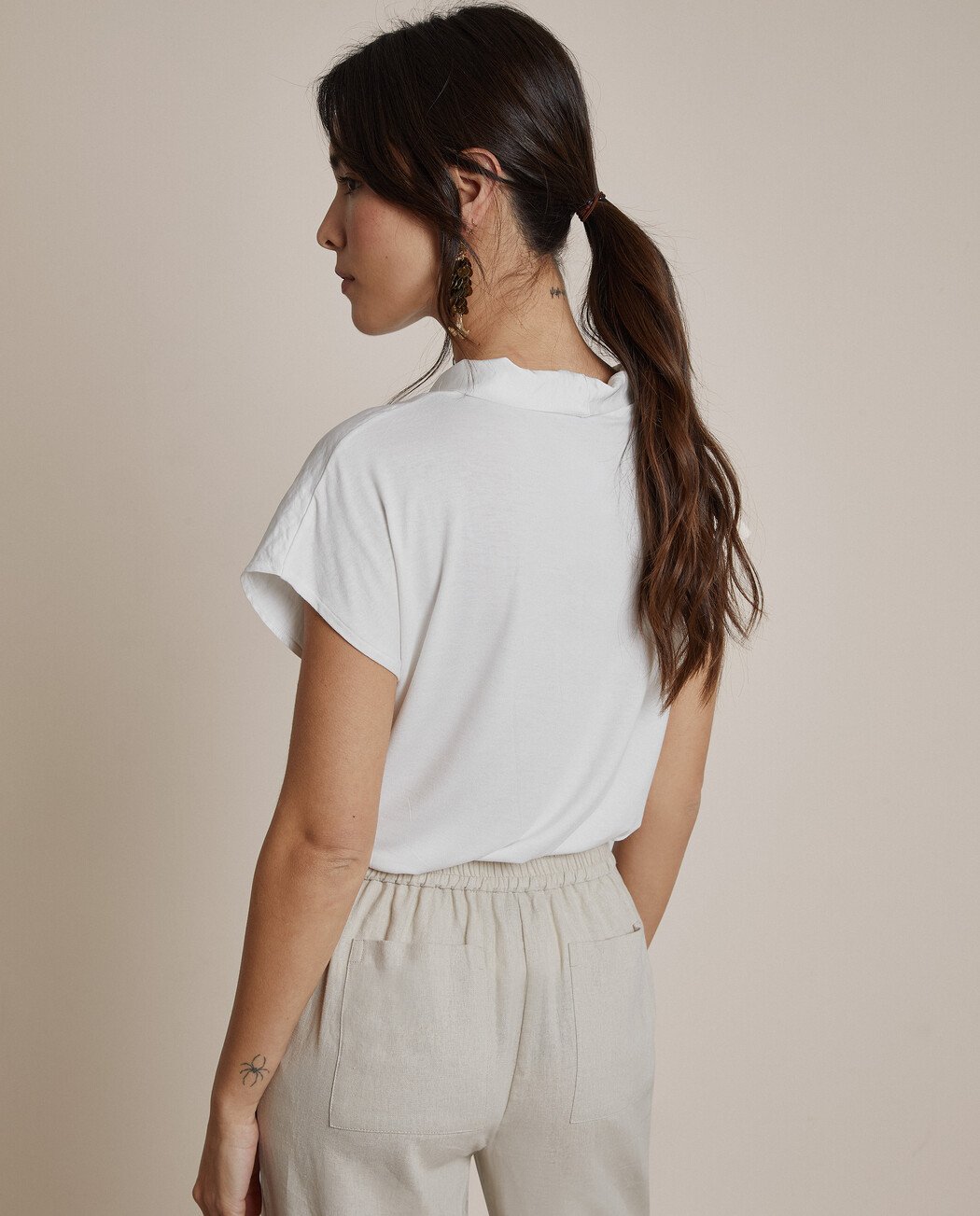 CAMISETA DETALLE