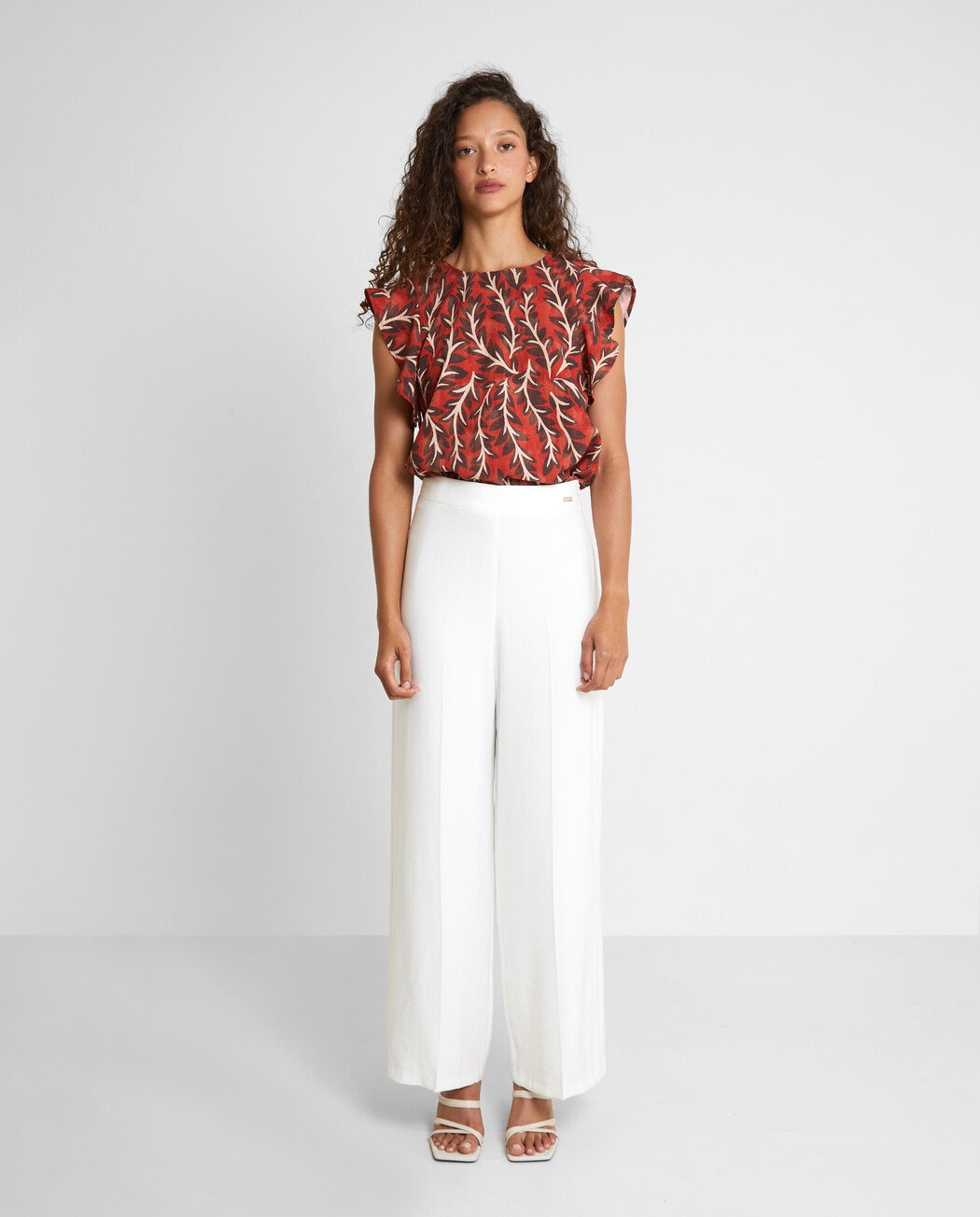 BLUSA MANGA EFECTO HOMBRERA