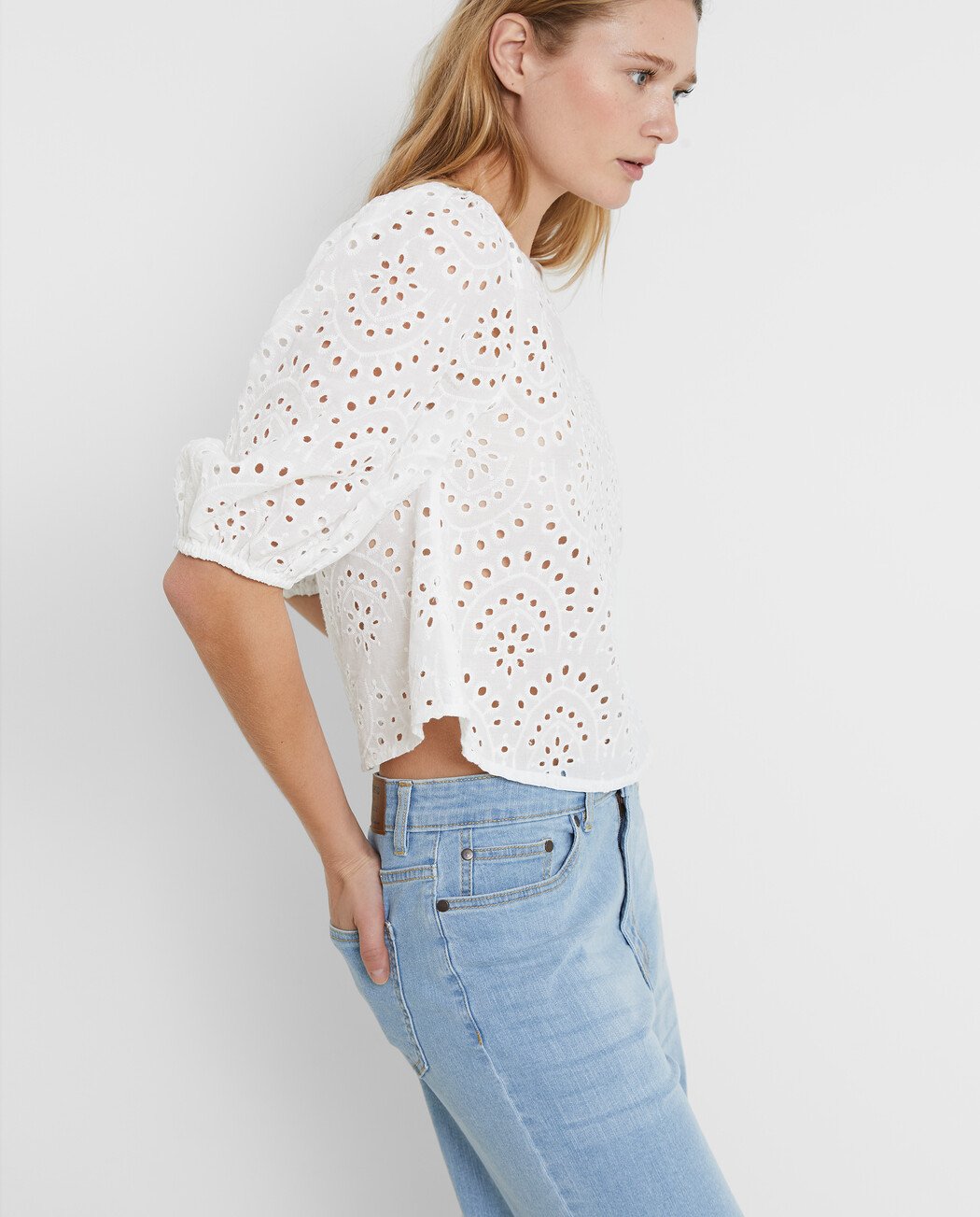 BLUSA BORDADO SUIZO