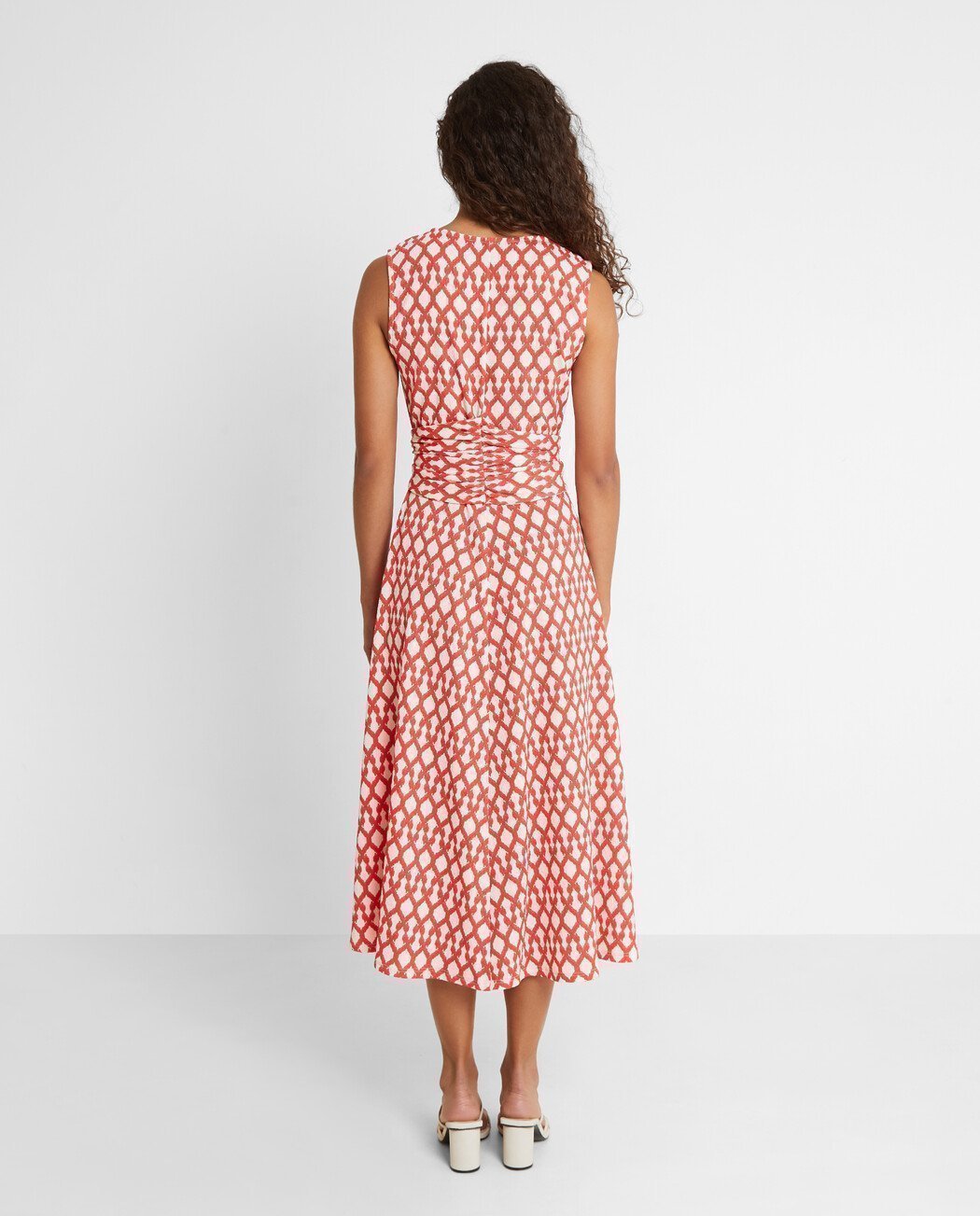 VESTIDO DE PUNTO ESTAMPADO