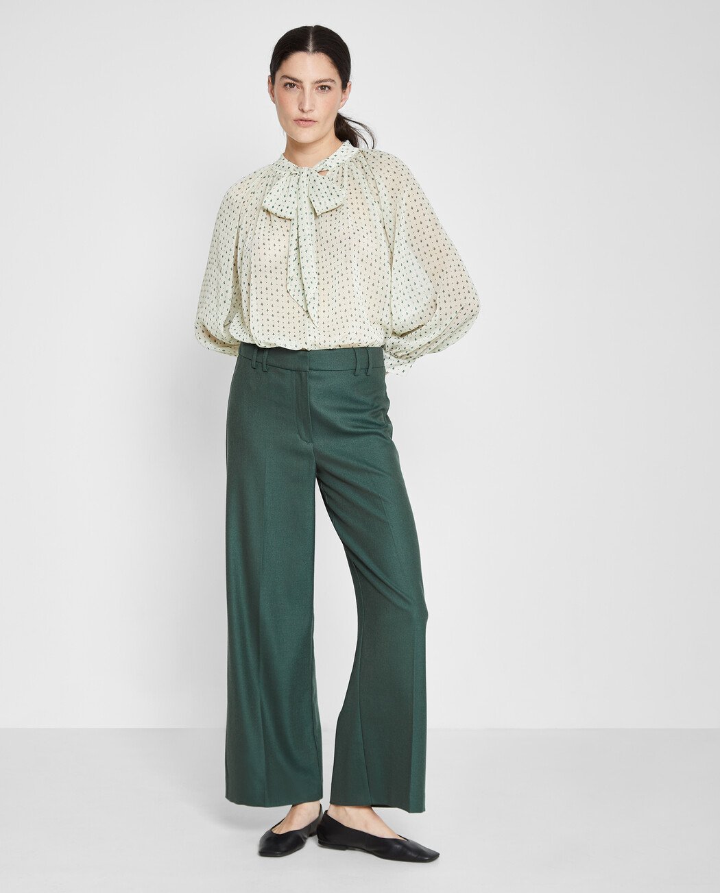 BLUSA LAZO EN CUELLO
