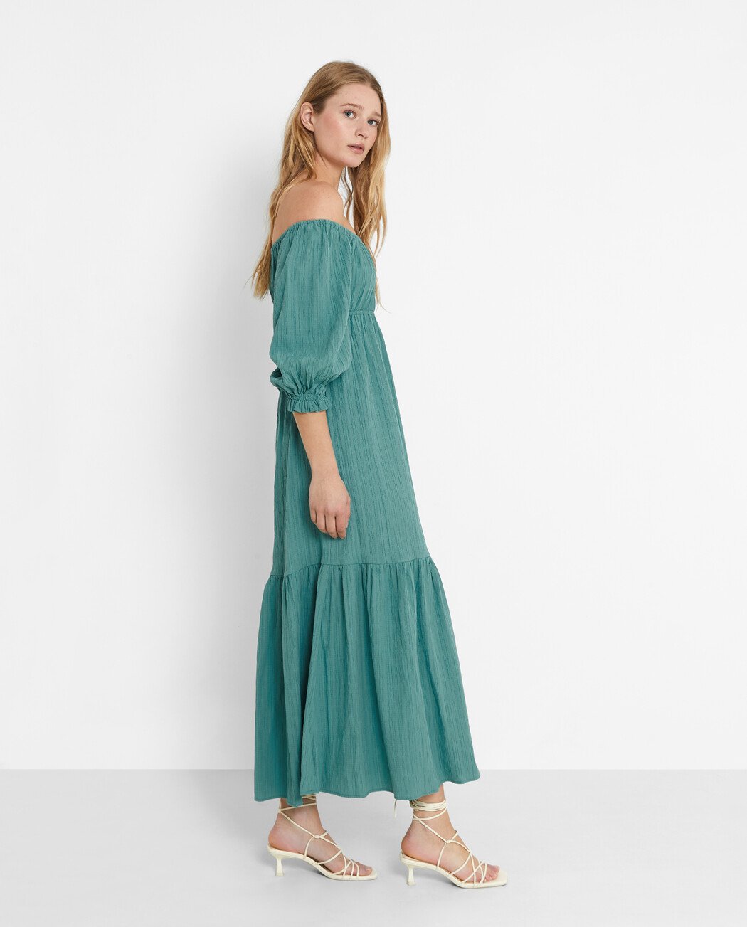 VESTIDO MIDI MANGAS ABULLONADAS