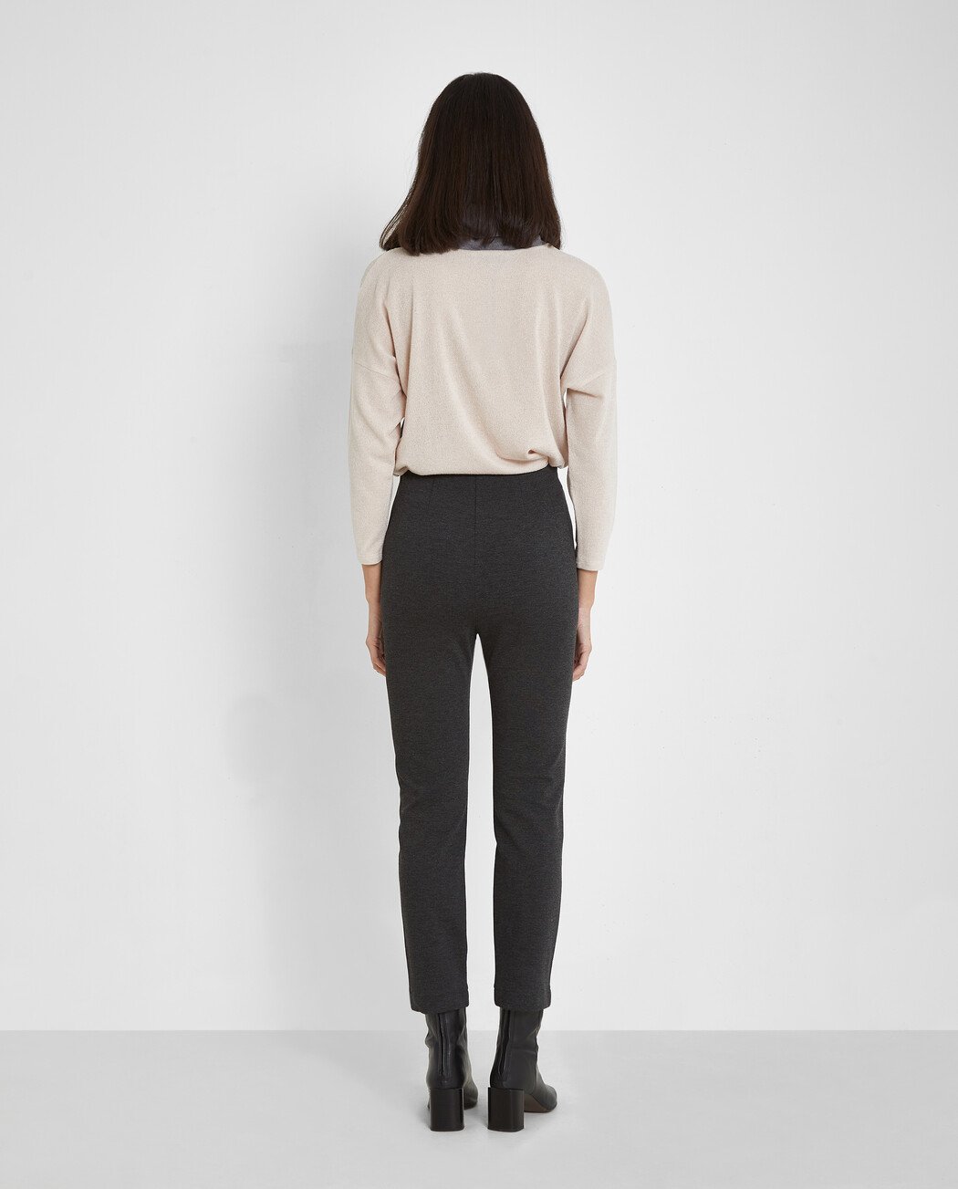 PANTALÓN ELÁSTICO RECTO