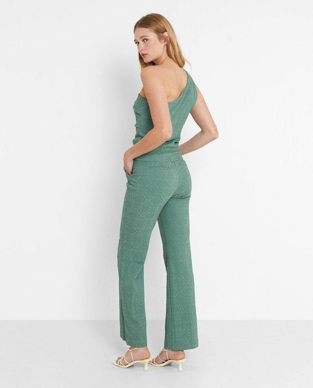 PANTALÓN TEJIDO JACQUARD
